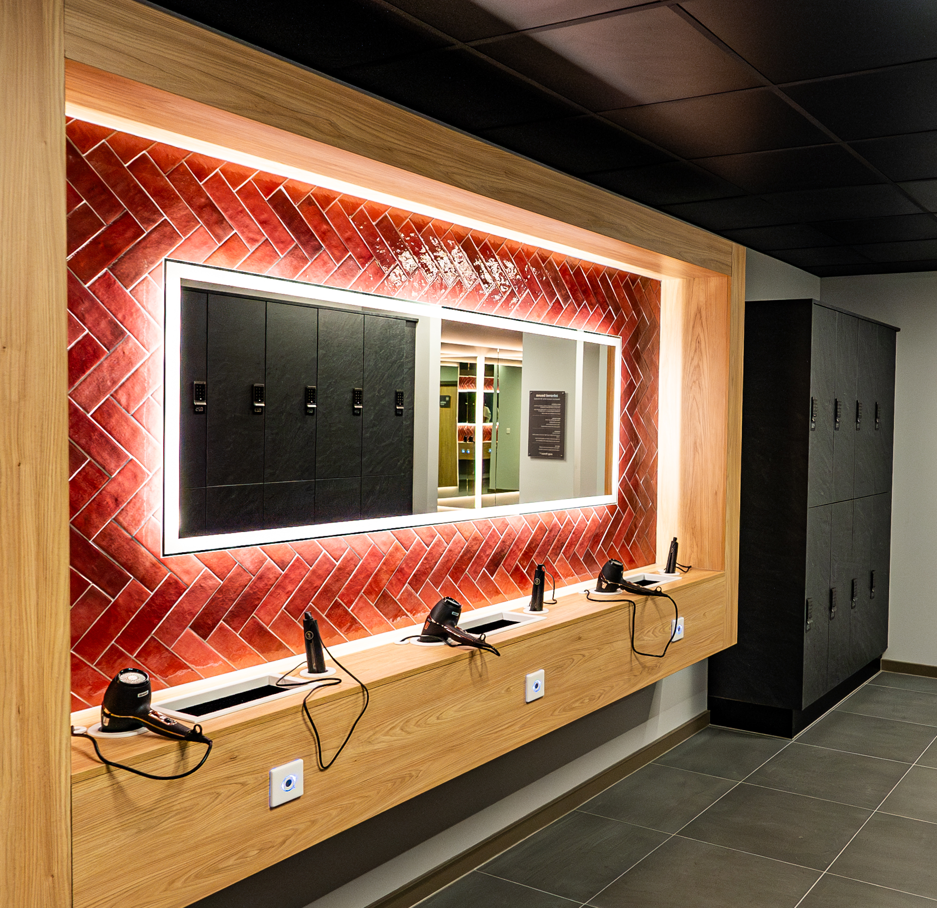 Snap Fitness Redditch - Changing Facilities